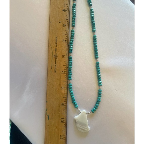 African Turquoise and White Agate 20” Necklace - Picture 6 of 6